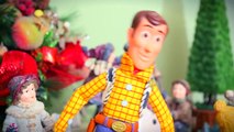 Disney Pixar Toy Story Buzz & Zurg have an exciting stop motion adventure! Zurg kidnaps Bu