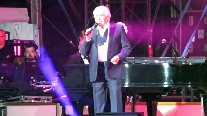 Louhans : La Java de Broadway aux Nuits bressanes avec Michel Sardou