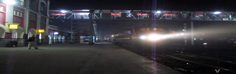 SRC WAP-4 # 22329 starts up Jagannath Express