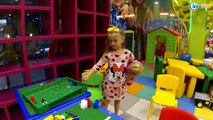Едем в Магазин Игрушек Покупаем Коляску для Куклы / Видео для Детей