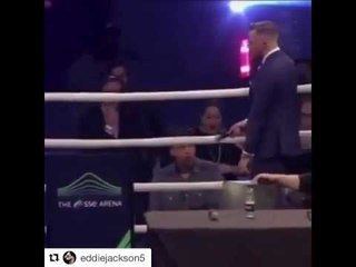 Conor puts hand on Floyd