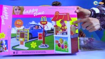 Игрушки для детей Открываем Макдональдс для Куклы Барби | McDonald's Drive Thru - Toys for children