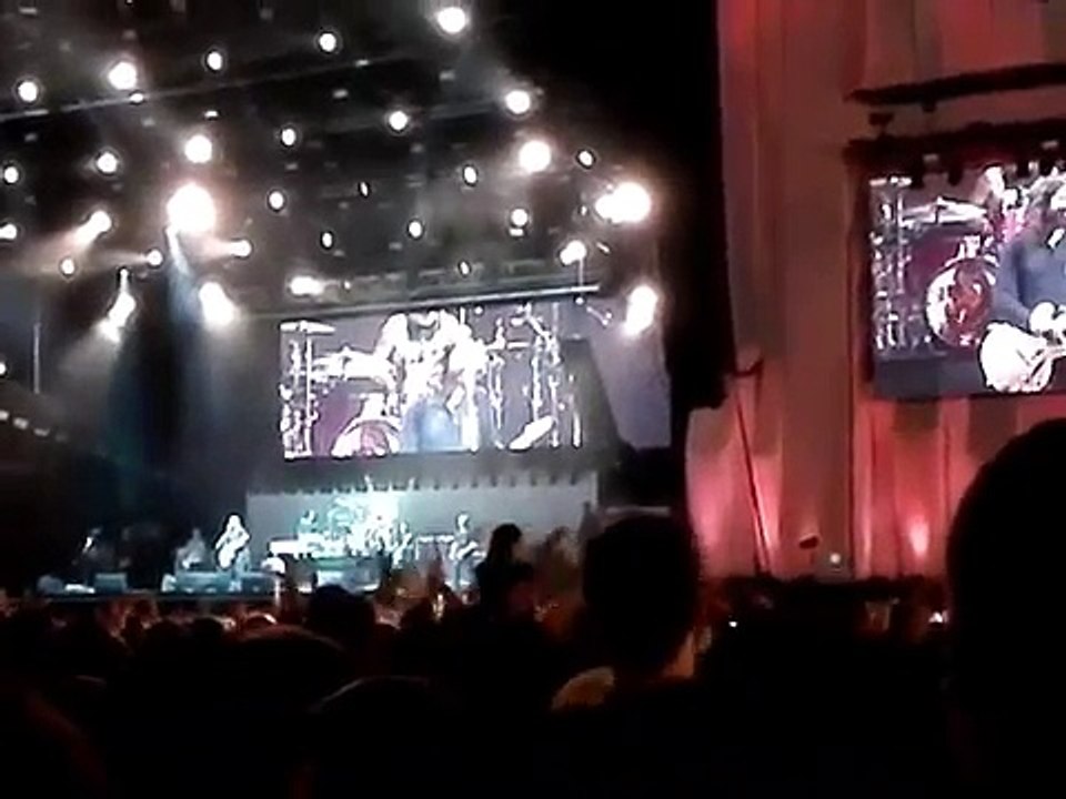 Foo Fighters @Nos Alive 2017 - E salta Dave