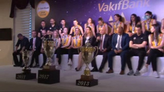 Cev Şampiyonlar Ligi Şampiyonu Vakıfbank, Basınla Buluştu