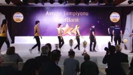 Şampiyon Vakıfbank, Basınla Bir Araya Geldi