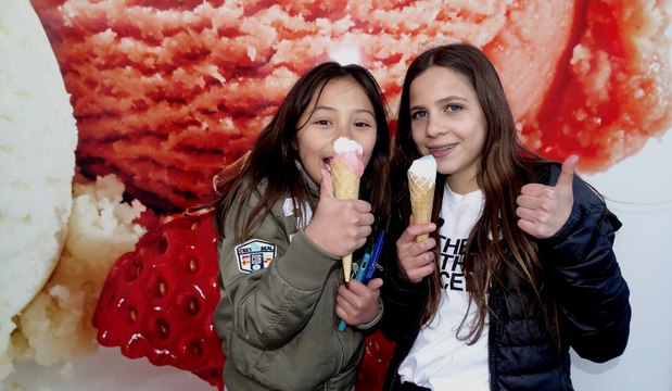 Wethouder Mijnans opent ijssalon Smeets - winkelcentrum Akkerhof / Spijkenisse 2017