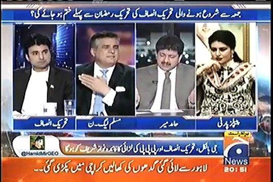 Fight between Murad Saeed and Daniyal Aziz in live show