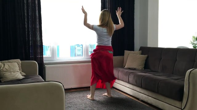 Roman Havası Performansı en güzel roman havası oynayan güzel