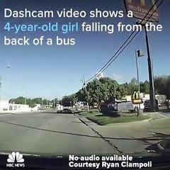 Une petite fille de 4 ans tombe d’une voiture en pleine course !