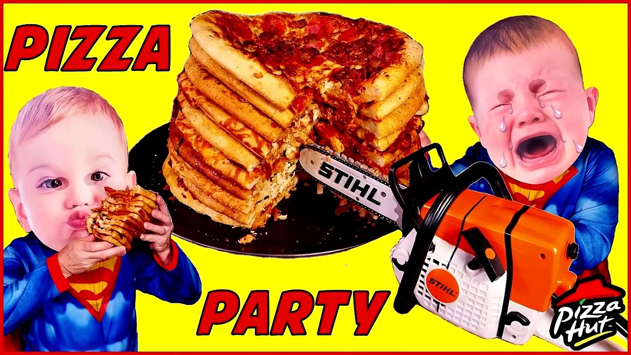 CHAINSAW PIZZA PARTY Crying Babies Superheroes 10 PIZZAS Can Superheroes Cook CRYING BABY Fun-1y