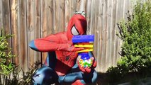 Spiderman and Spidergirl Bubble Gum Poo Prank Fun - Superhero Movie In Real Life!-EL