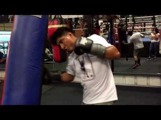 The champ Mikey Garcia skills pay the bills / EsNews