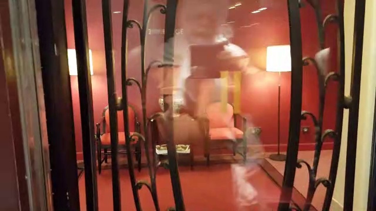 Eric Louzil & Echelon Studios present France Travelogue - Episode 27: Lyon Hotel Elevator