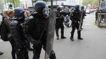 Protesta de estudiantes en París contra Le Pen y Macron acaba en enfrentamientos con la policía