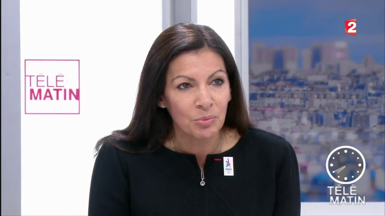 La maire PS de Paris, Anne Hidalgo, appelle à voter "massivement" pour Emmanuel Macron