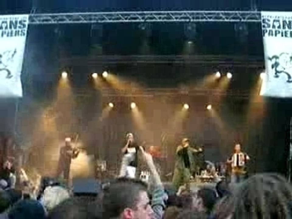 ministere des affaires populaires. Live a Lille