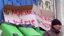 Boycott du 2nd tour : des lycéens bloquent le lycée Voltaire