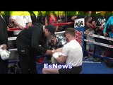 Canelo Getting Hands Wrapped In Camp For Chavez Jr Fight - EsNews Boxing