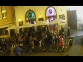 Roma - Aggredirono turisti per una maglia della Lazio, fermati 15 ultras romanisti (27.04.17)