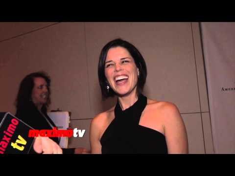 Neve Campbell and JJ Feild on Twerking - The New Dance Craze!