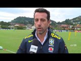 Edu Gaspar visita a Seleção Brasileira Sub-20 na Granja Comary