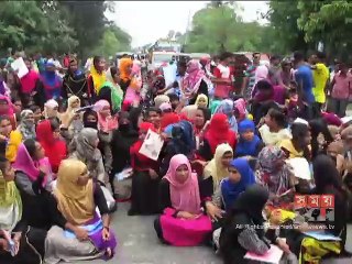 ঝিনাইদহে কলেজ সরকারীকরণের দাবিতে শিক্ষার্থীদের সড়ক অবরোধ, সংঘর্ষ