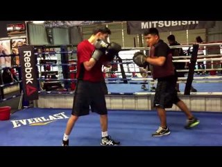 Hector Tanajara working with Pita Garcia - EsNews boxing