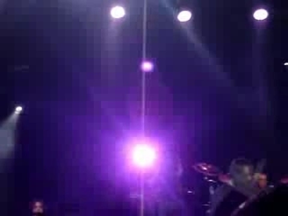 Andre Matos - Living for the Night - Victoria Hall -2007- LQ