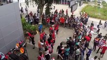 MM93 signing autographs after warm up lap (Sepang 2016)