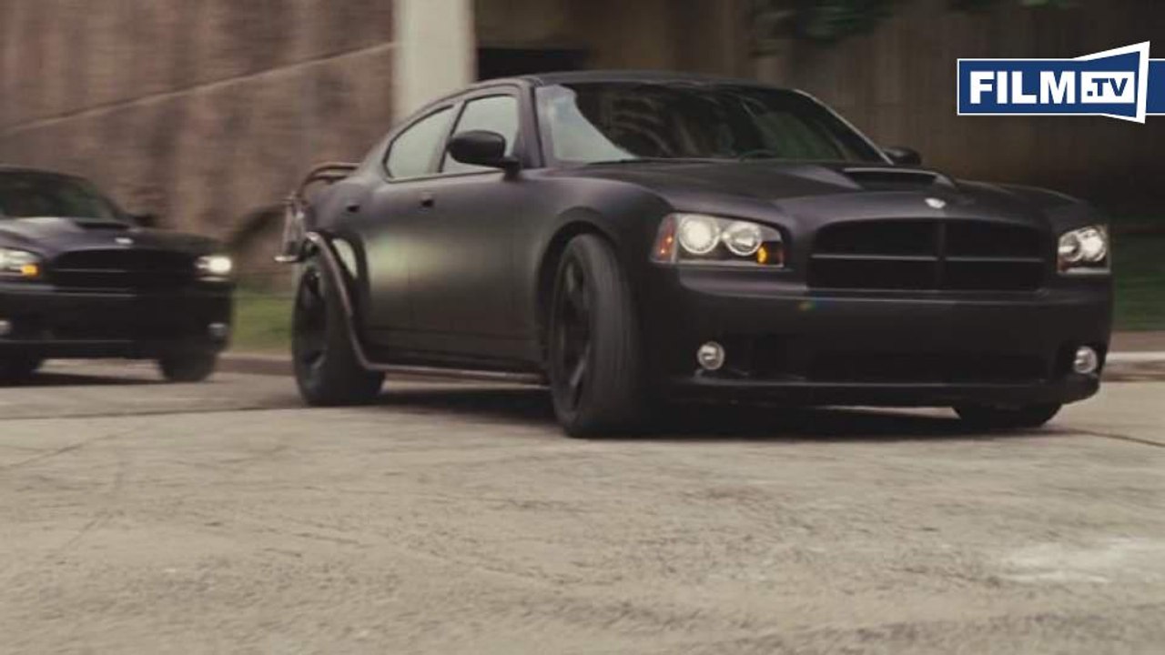 FAST AND FURIOUS 8: FANS VON POLIZEI GESTOPPT | NEWS
