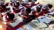 Une école en Inde enseigne aux élèves à écrire avec les deux mains