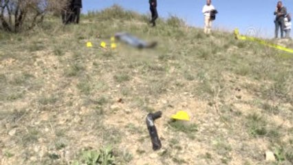 Arazide Erkek Cesedi Bulundu