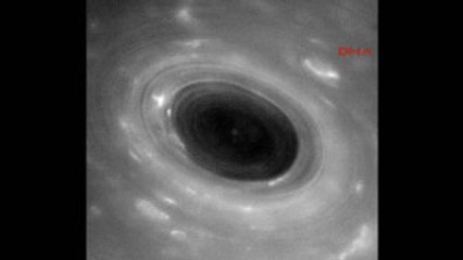 Nasa, Satürn'ün Halkalarının En Yakın Fotoğraflarını Çekti