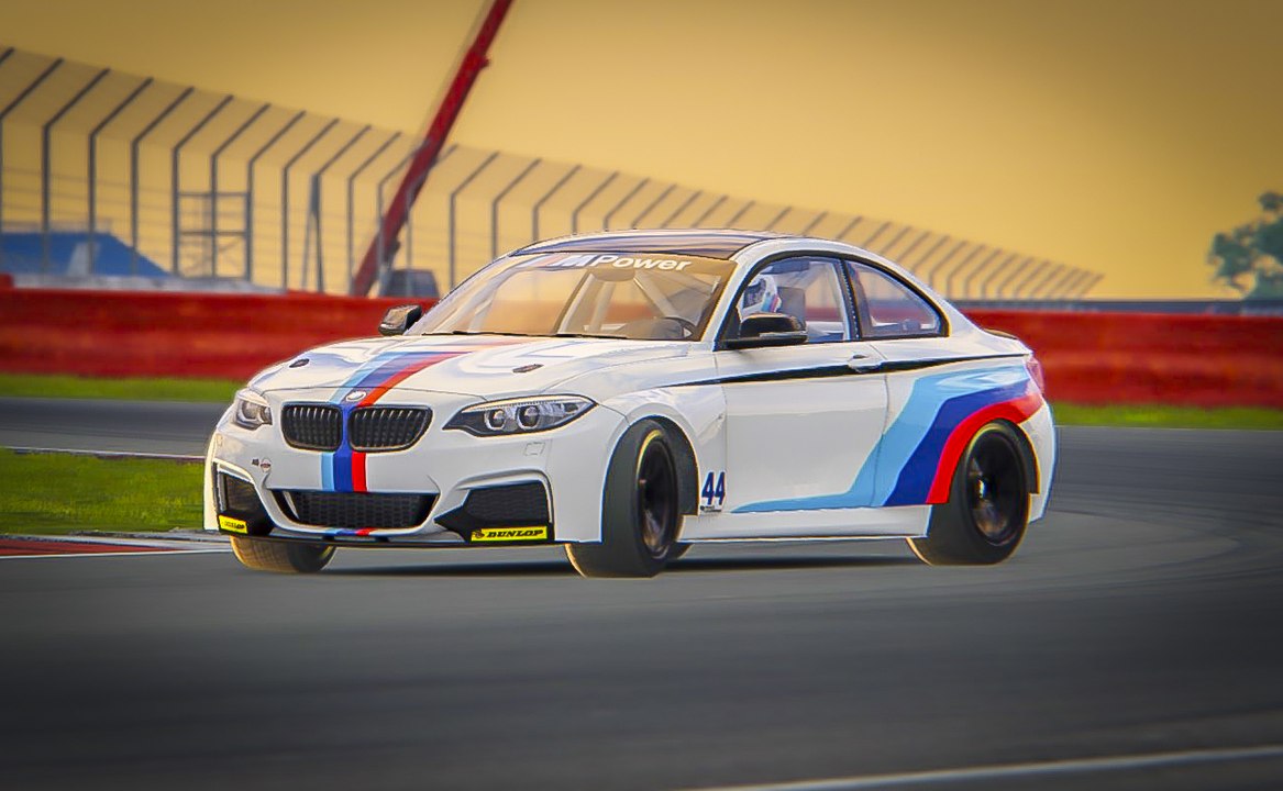 BMW M235i Racing Onboard Laptime Video 1.13.508 @ Silverstone International | Assetto Corsa Gameplay