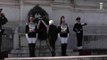 Roma - Mattarella depone una corona di alloro all'Altare della Patria (25.04.17)