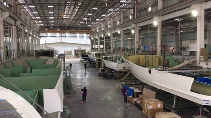 Video herunterladen: Yachting Visits the Grand Banks Yachts Factory