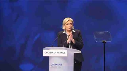 Le Pen pide a los votante no tener miedo para lograr un cambio en Francia