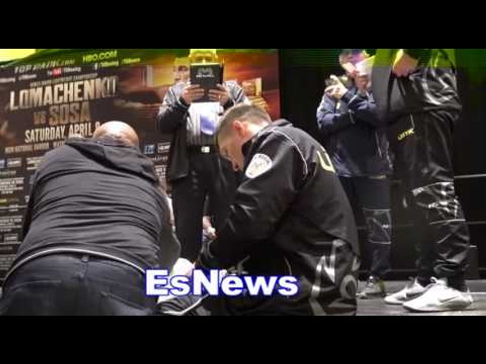 boxing champ usyk behind the scenes picks gloves for fight