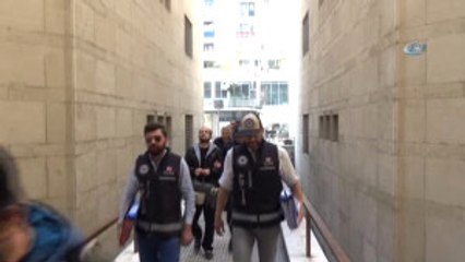 Bursa'da Eski Sgk Çalışanlarına Fetö Operasyonu