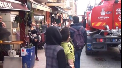 Beyoğlu’nda Korkutan Yangın