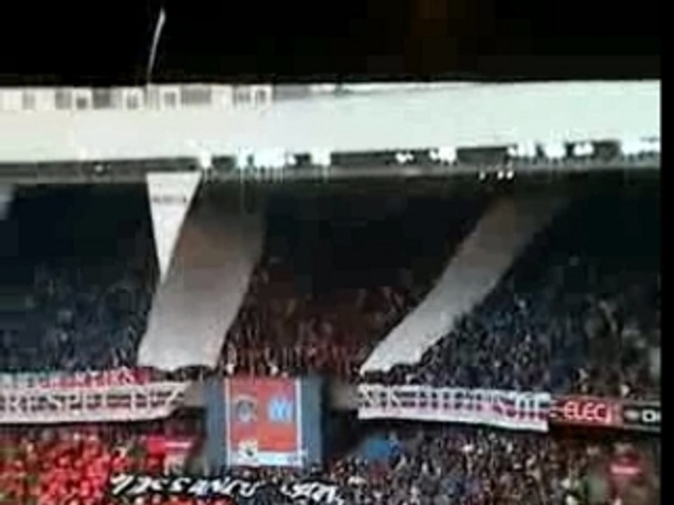 PSG OM (2005.06) TIFO AUTEUIL+MARSEILLAIS VA NIQUER TA MERE