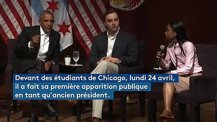 Barack Obama fait sa première apparition publique depuis son