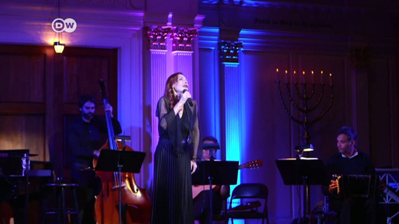 Ute Lemper: Trump years a time of revolt | DW English