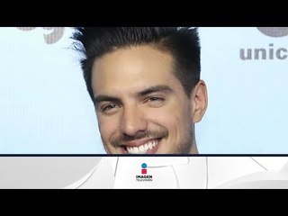 ¡Vadhir Derbez es igualito a Eugenio en 'Tres Idiotas'! | Sale el Sol | Imagen Entretenimiento