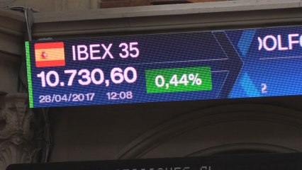 La Bolsa española cambia de tendencia y recupera los 10.700 puntos