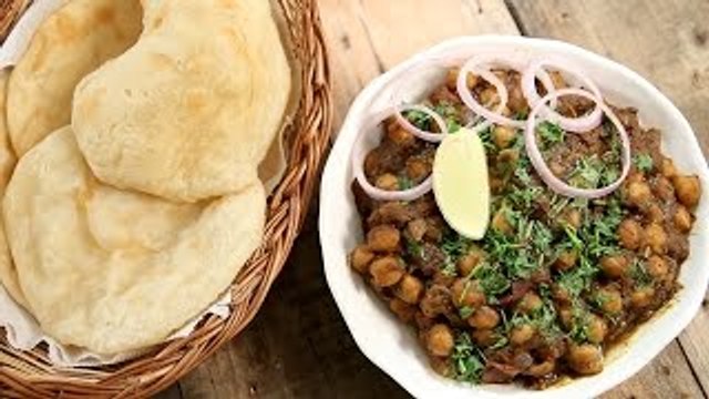 How To Make Chole Bhature | Quick Chole Bhature Recipe| Punjabi Chole Masala Recipe | Neelam Bajwa