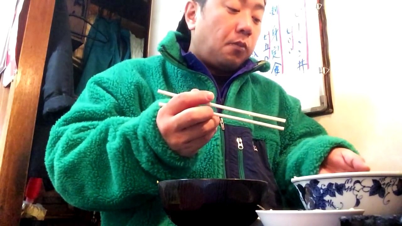他人丼とらーめんサラダという謎メニュー(江戸川橋の三昇らーめん)
