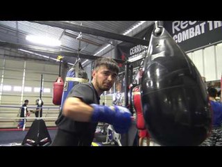 Jonathan Navarro Would Love To Fight Keith Thurman - EsNews Boxing