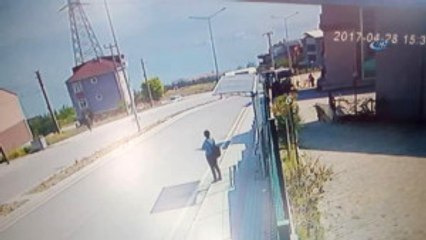 Freni Patlayan Yolcu Midibüsü Kaza Yaptı: 22 Yaralı