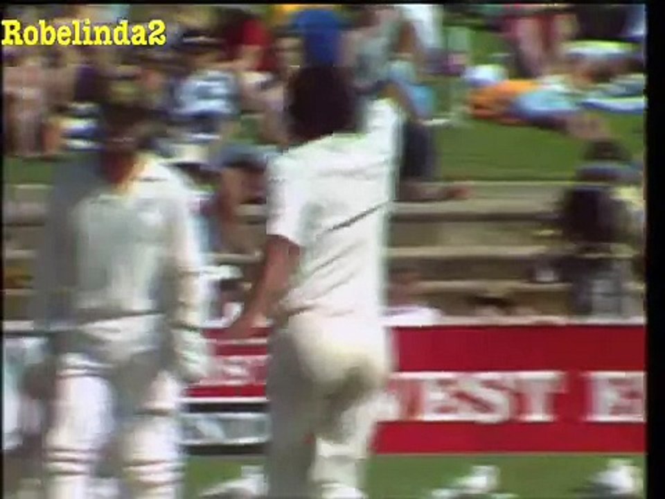 WASIM AKRAM ROBBED BY CHEATING AUSTRALIAN UMPIRE 1989 90